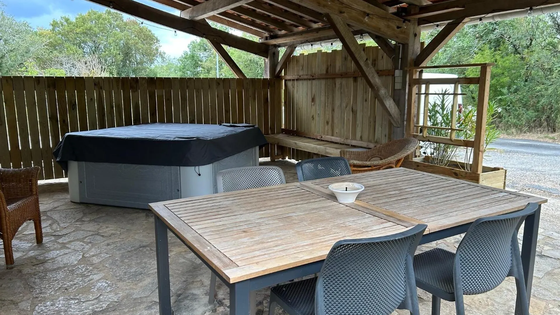 Le Domaine De La Claire Fontaine Gites -Chambres D'Hotes Montvalent